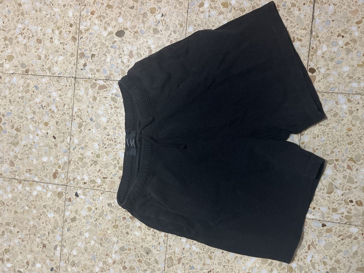 El mismo pantalón visto por detrás